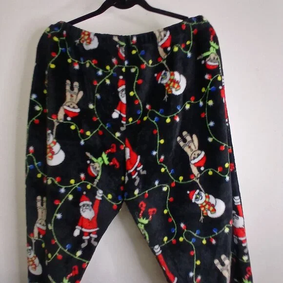 UGC Weekending Black Christmas light lounge pants size 3x - Picture 8 of 8